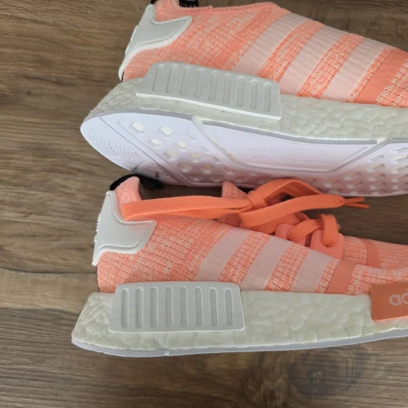 adidas gazelle silver green womens Adidas NMD R1 W Sun gLOW  sundaybazar